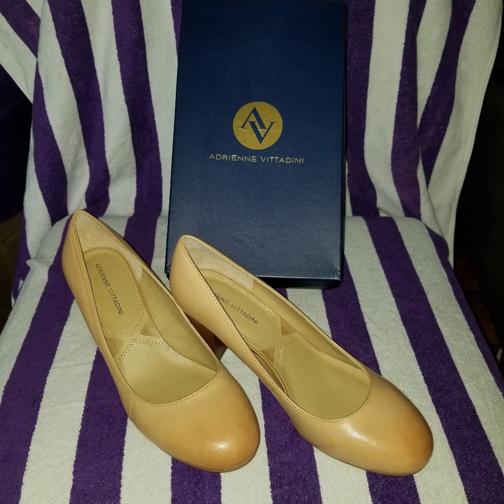 Shoes - Picture 2 of 5